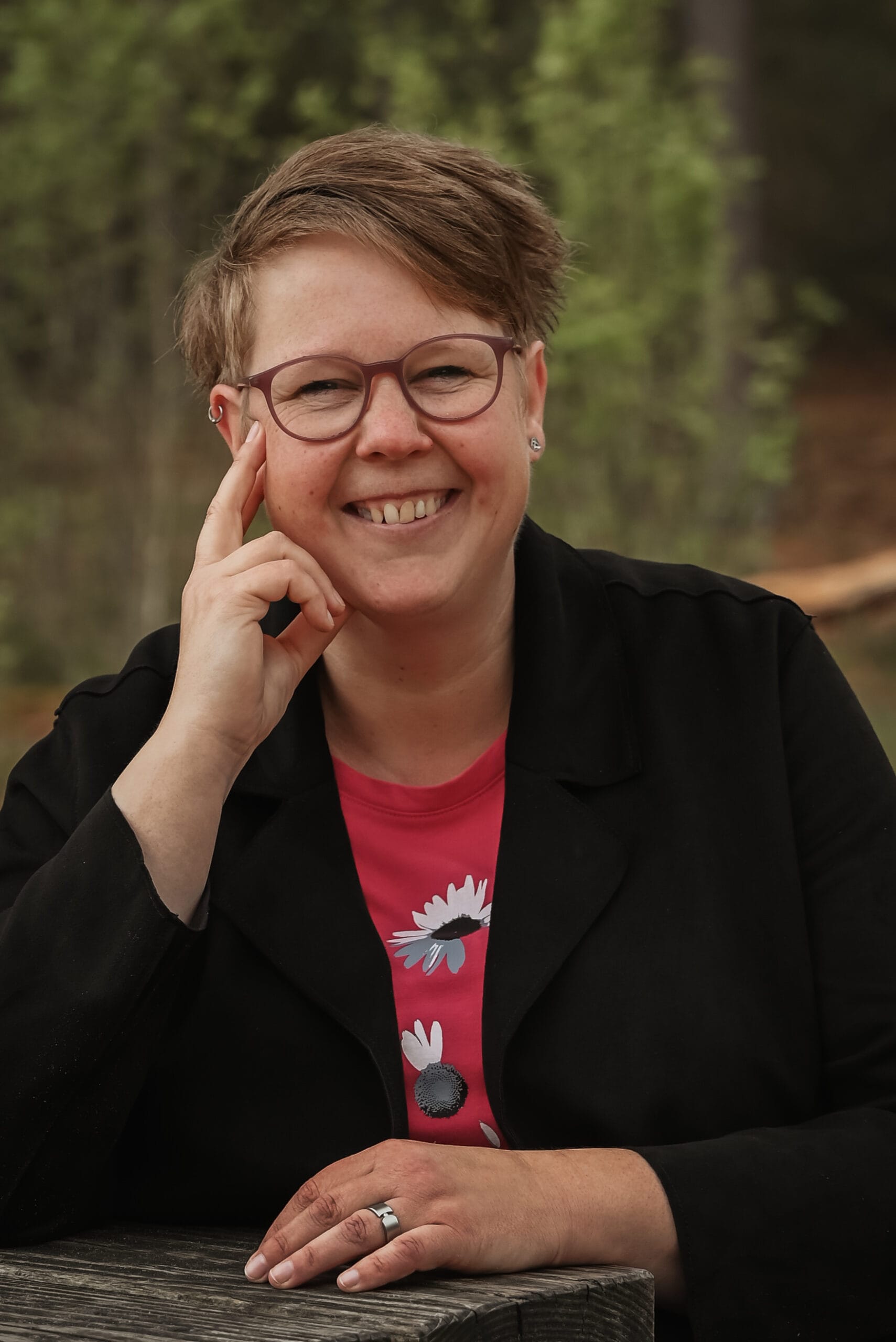 annet zit op een bank stichting naba